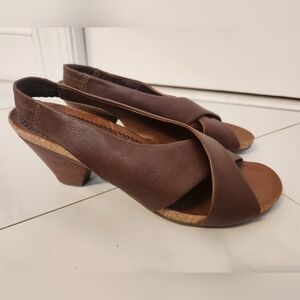Ara Barrett Leather Sandals